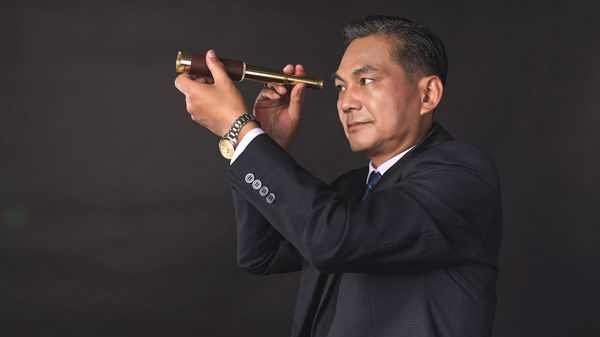 對組織流程進行優化再造，提高工作效率和降低成本