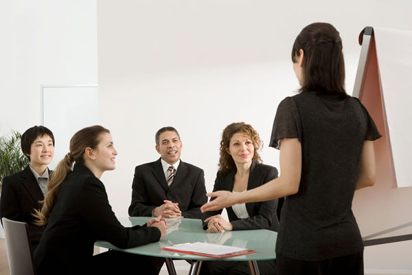 對組織流程進(jìn)行優(yōu)化再造，提高工作效率和降低成本