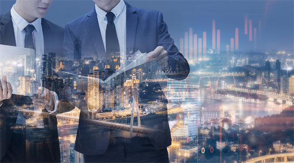 洞察市場趨勢，制定精準戰略規劃，引領企業飛躍發展