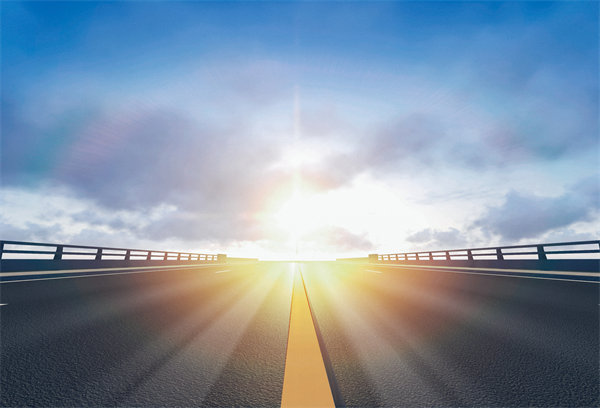 深度戰(zhàn)略咨詢，引領企業(yè)轉(zhuǎn)型，共創(chuàng)美好未來