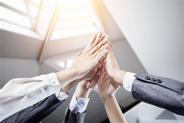 深化企業(yè)管理協(xié)同，強(qiáng)化團(tuán)隊協(xié)作，共筑企業(yè)輝煌