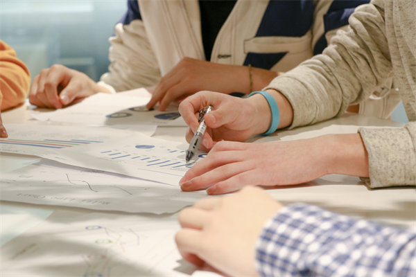 強化企業管理培訓，提升員工素質，打造高效團隊