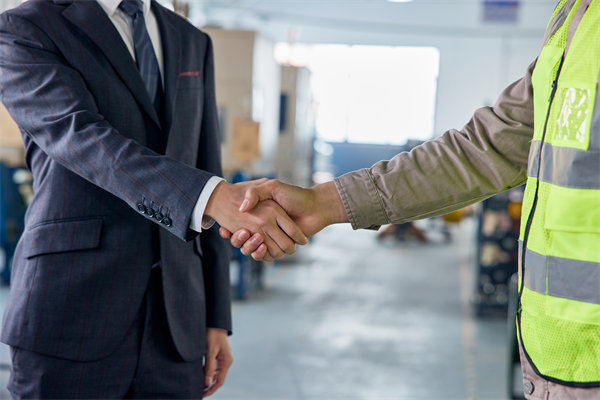 在精益轉(zhuǎn)型過(guò)程，如何克服員工抵觸情緒，促進(jìn)改革？