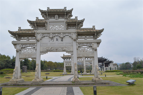 管理咨詢?nèi)绾沃鹑A企業(yè)突破發(fā)展瓶頸？