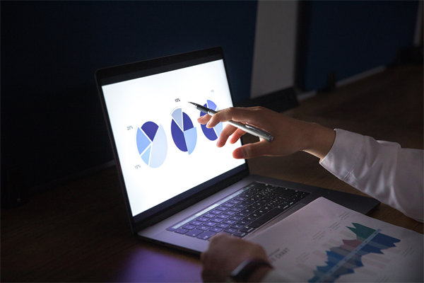 00后吐槽公司無(wú)效加班被開(kāi)除，企業(yè)戰(zhàn)略有何感悟？