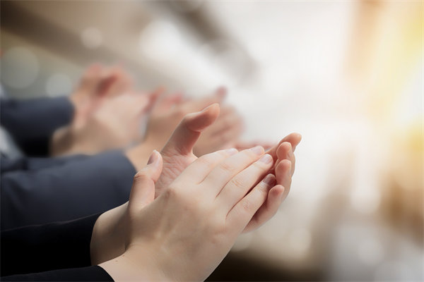 00后吐槽公司無(wú)效加班被開(kāi)除，企業(yè)戰(zhàn)略有何感悟？