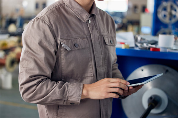 持續改進機制在精益生產中如何驅動質量與成本雙贏？