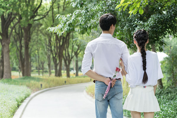 廣東一公司發(fā)錢鼓勵(lì)員工談戀愛(ài)，品牌營(yíng)銷怎么看？