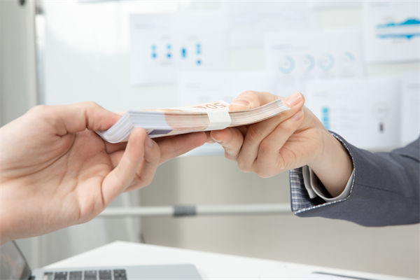 廣東一公司發(fā)錢鼓勵(lì)員工談戀愛，品牌營(yíng)銷怎么看？