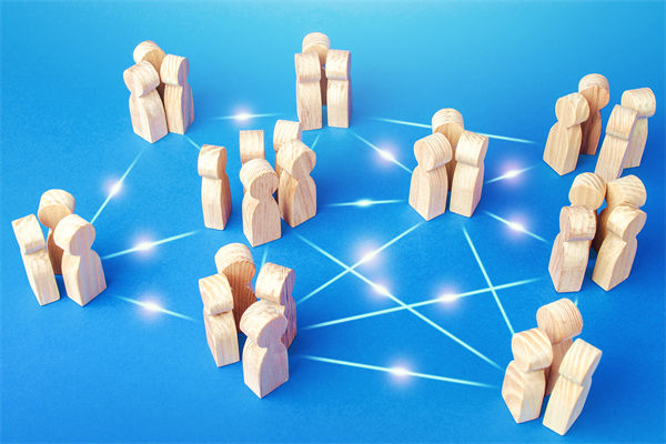 如何通過組織規(guī)劃，促進內部溝通與團隊協(xié)作效率？