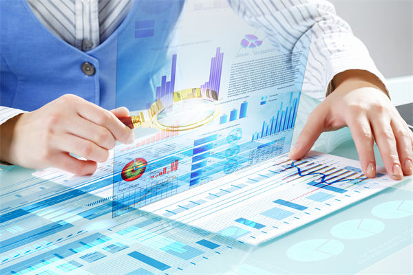 數(shù)據(jù)分析如何幫助組織規(guī)劃更精準(zhǔn)地預(yù)測(cè)未來(lái)趨勢(shì)？