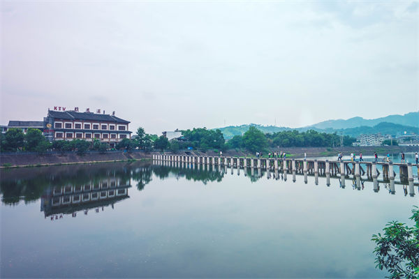 溫州戰(zhàn)略咨詢公司如何助力企業(yè)精準定位市場？