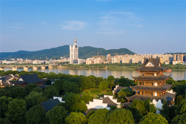 長沙績效咨詢公司如何為企業構建高效績效評估體系？