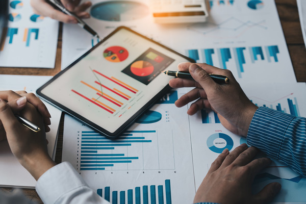 面對多元化業務，集團如何精準制定管控體系與策略？