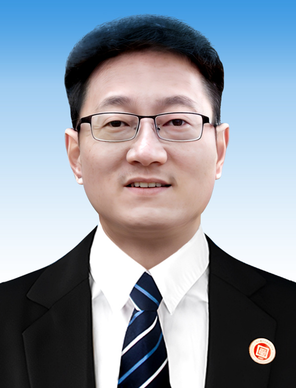 正睿企業管理咨詢師謝龍