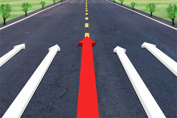 管理咨詢?nèi)绾瓮黄瞥Ｒ?guī)，為企業(yè)量身打造核心競爭優(yōu)勢？