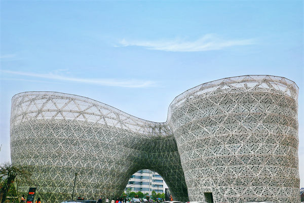 企業(yè)發(fā)展遇瓶頸，株洲戰(zhàn)略咨詢(xún)公司如何助力突破困局、重塑輝煌？