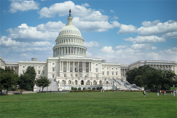 戰略角度分析：特斯拉利潤暴跌71%，馬斯克嘆了口氣