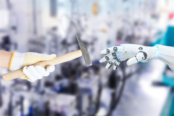 員工對(duì)數(shù)字化管理抵觸，推進(jìn)遇阻，怎樣化解難題？