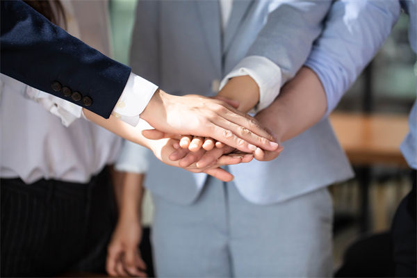 新老員工文化沖突不斷，企業文化怎樣實現融合傳承？