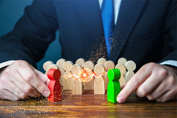 新老業(yè)務(wù)沖突不斷，企業(yè)戰(zhàn)略管理如何平衡布局？