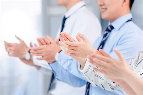 企業文化分析：男子連續工作超8小時休息3分鐘被開