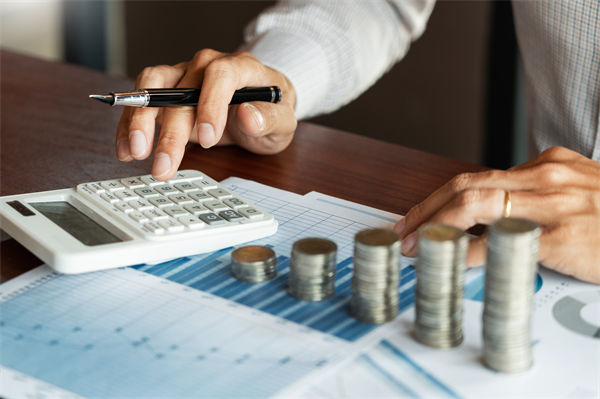 預算偏差吞噬收益，精準管控的核心邏輯是什么？