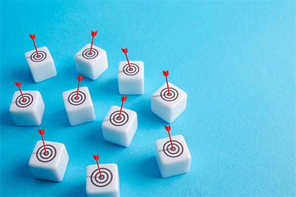 營銷管理咨詢公司，能幫企業精準定位目標客群嗎？